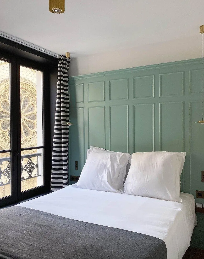 New Lafayette Hotel 4*